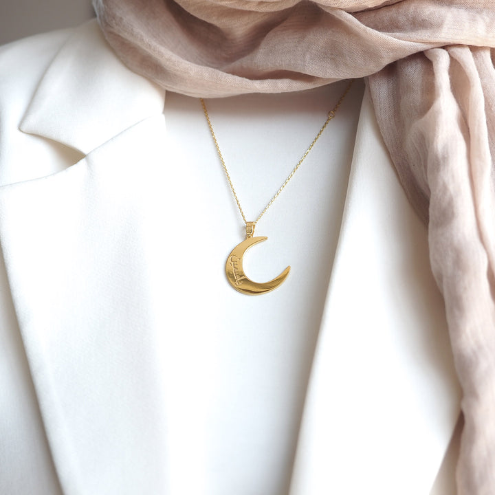 Custom Name Necklace with Crescent - WAMT062