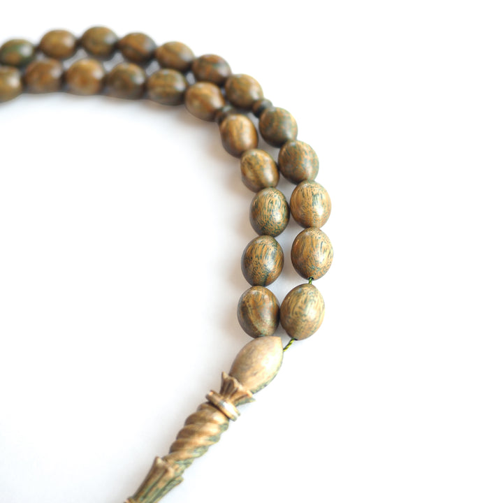 Green Rosewood Tasbeeh with Hand-Carved Imam &amp; Hitame, Silver Wrap Workmanship, Hand-Polished – WATD231